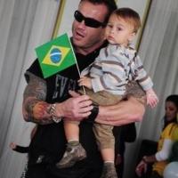 Sapatoca e Bicho Papão fazem desfile beneficente