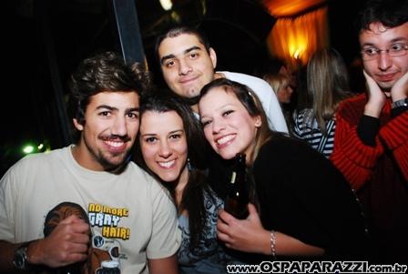 Allan Mello comemora aniversário no Pub Dunluce em São José