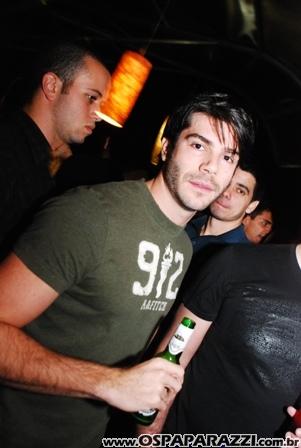 Allan Mello comemora aniversário no Pub Dunluce em São José