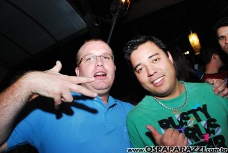 Allan Mello comemora aniversário no Pub Dunluce em São José