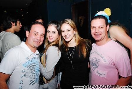 Allan Mello comemora aniversário no Pub Dunluce em São José