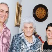 Yolanda Cesar, amiga de Chico Xavier, comemora 90 anos de história
