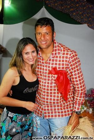 Ana Rita Nunes recebe o jogador Washington em seu aniversário