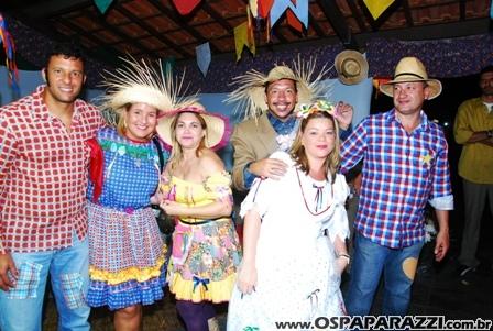 Ana Rita Nunes recebe o jogador Washington em seu aniversário