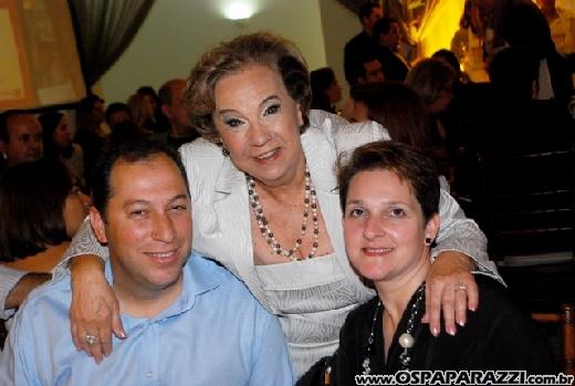 Valéria Verdi comemora 20 anos de Torteria Haguanaboka na Mansão Eventos