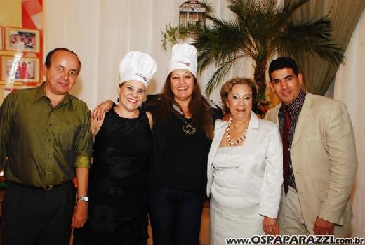 Valéria Verdi comemora 20 anos de Torteria Haguanaboka na Mansão Eventos