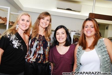 Haten comemora com clientes 9 anos de sucesso no Vila Ema em São José