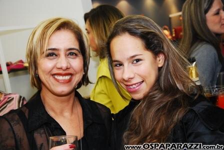 Haten comemora com clientes 9 anos de sucesso no Vila Ema em São José