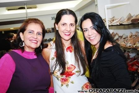 Haten comemora com clientes 9 anos de sucesso no Vila Ema em São José