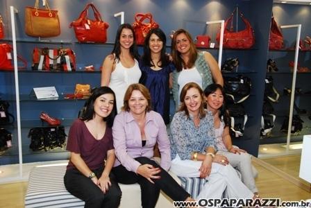 Haten comemora com clientes 9 anos de sucesso no Vila Ema em São José