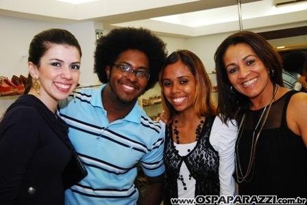Haten comemora com clientes 9 anos de sucesso no Vila Ema em São José