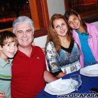Dia do médico é comemorado com feijoada branca na ADC da Embraer