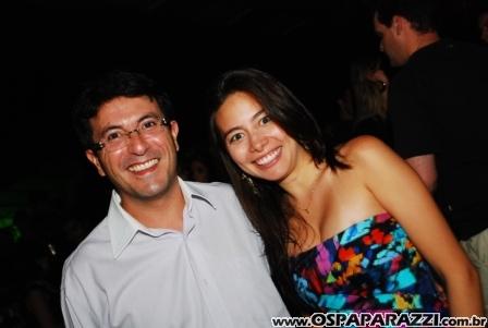 Noite de celebridades e surpresas no Anexo em São José dos Campos