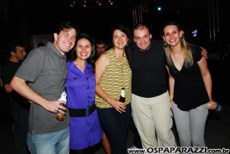Noite de celebridades e surpresas no Anexo em São José dos Campos