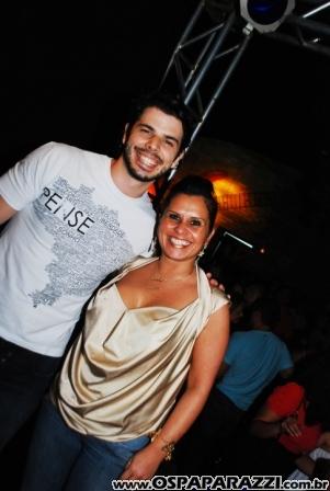 Noite de celebridades e surpresas no Anexo em São José dos Campos