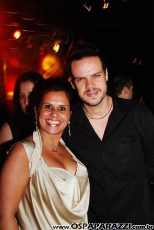 Noite de celebridades e surpresas no Anexo em São José dos Campos