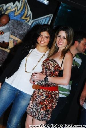Noite de celebridades e surpresas no Anexo em São José dos Campos