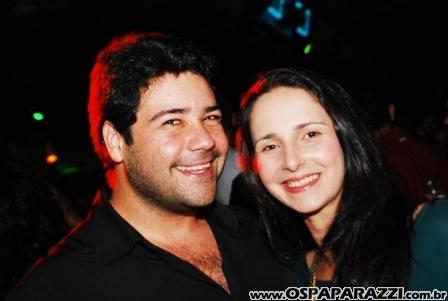 Noite de celebridades e surpresas no Anexo em São José dos Campos
