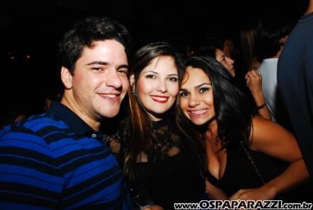 Noite de celebridades e surpresas no Anexo em São José dos Campos