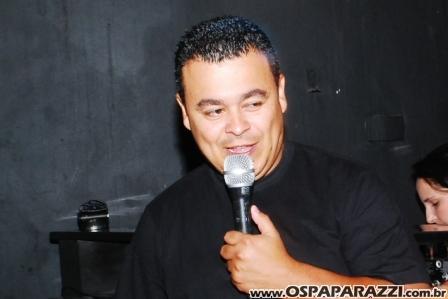 Noite de celebridades e surpresas no Anexo em São José dos Campos