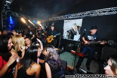 Noite de celebridades e surpresas no Anexo em São José dos Campos