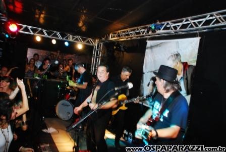 Noite de celebridades e surpresas no Anexo em São José dos Campos