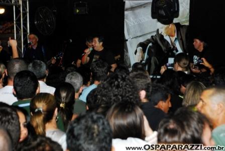Noite de celebridades e surpresas no Anexo em São José dos Campos