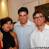 Ex-BBB Fernanda Cardoso participa de coquetel em São José