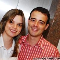 Ex-BBB Fernanda Cardoso participa de coquetel em São José