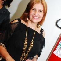 Ex-BBB Fernanda Cardoso participa de coquetel em São José
