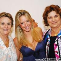 Ex-BBB Fernanda Cardoso participa de coquetel em São José