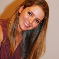 Ex-BBB Fernanda Cardoso participa de coquetel em São José