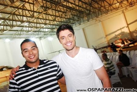 Desfile de moda no Aeroclube de São José dos Campos