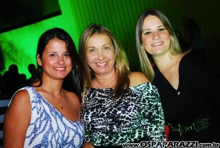 Desfile de moda no Aeroclube de São José dos Campos