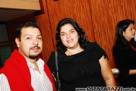 Shopping comemora aniversário com espetáculo