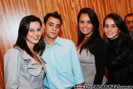 Shopping comemora aniversário com espetáculo