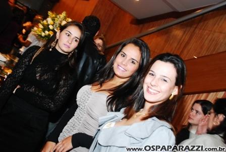 Shopping comemora aniversário com espetáculo