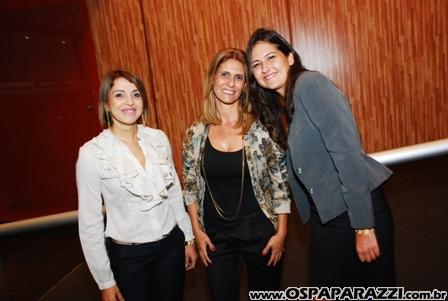Shopping comemora aniversário com espetáculo