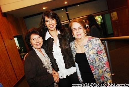 Shopping comemora aniversário com espetáculo