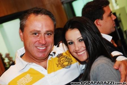 Shopping comemora aniversário com espetáculo