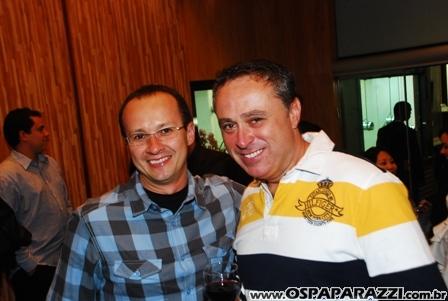 Shopping comemora aniversário com espetáculo