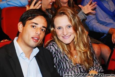 Shopping comemora aniversário com espetáculo