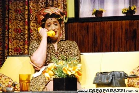 Shopping comemora aniversário com espetáculo