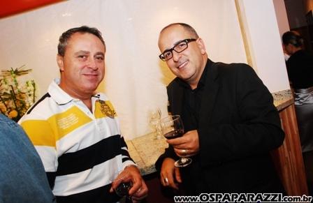 Shopping comemora aniversário com espetáculo
