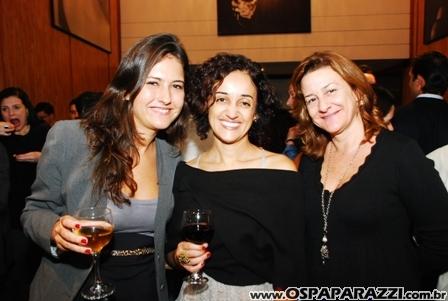 Shopping comemora aniversário com espetáculo