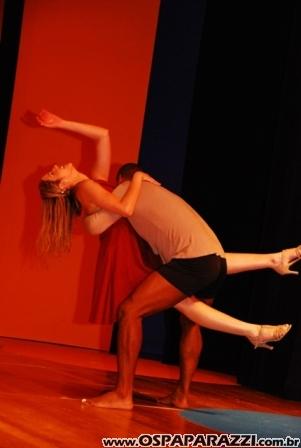 Atores, moda, dança e música no Colinas Fashion Show
