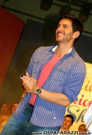 Atores, moda, dança e música no Colinas Fashion Show