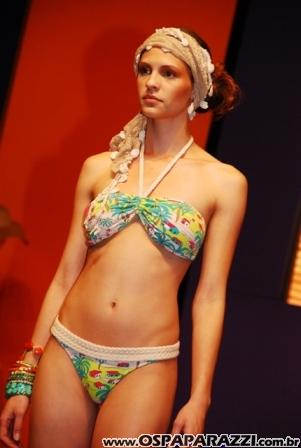 Atores, moda, dança e música no Colinas Fashion Show