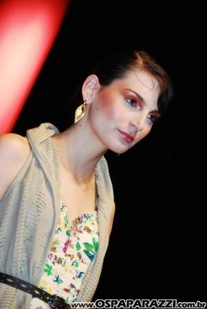 Atores, moda, dança e música no Colinas Fashion Show