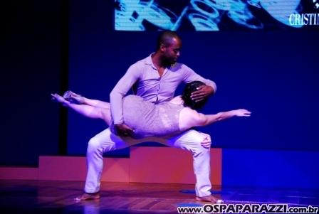 Atores, moda, dança e música no Colinas Fashion Show